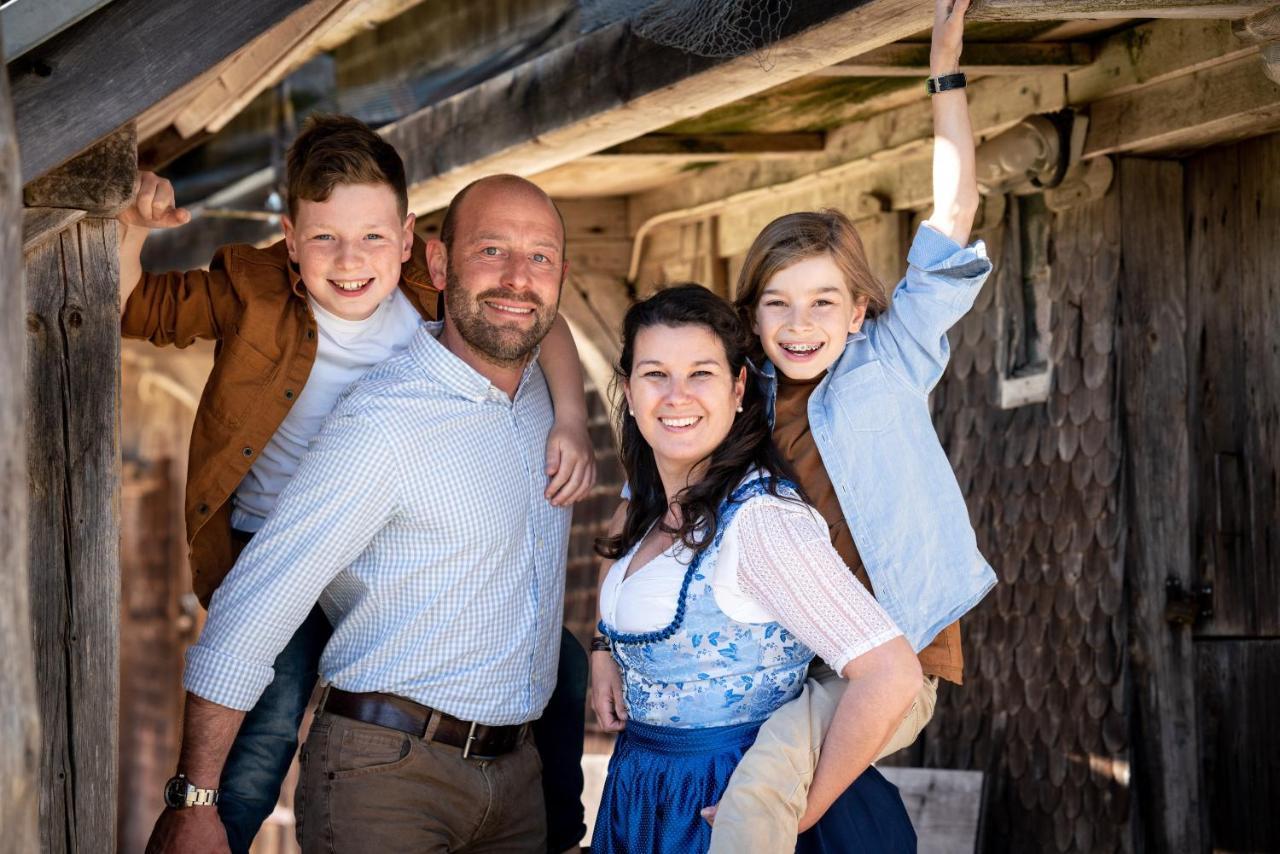 Hoehengasthaus Kolmenhof An Der Donauquelle Hotel Furtwangen Buitenkant foto