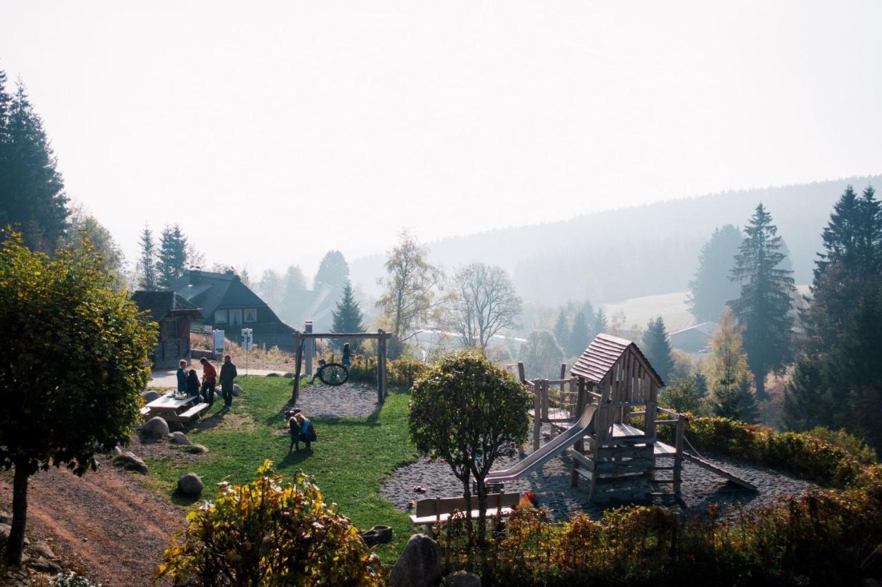 Hoehengasthaus Kolmenhof An Der Donauquelle Hotel Furtwangen Buitenkant foto